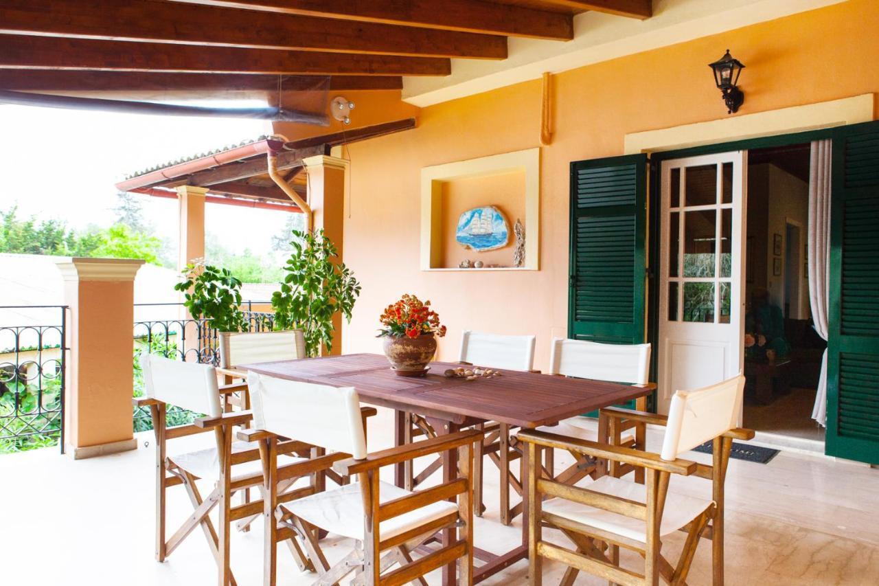Granis Family House Apartment Ano Lefkimmi Ngoại thất bức ảnh